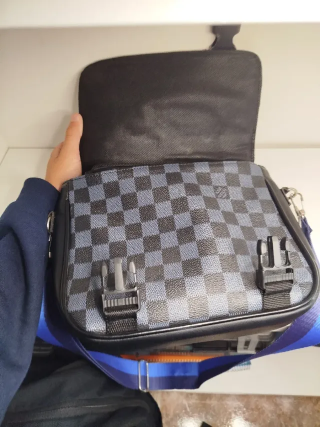 Bandolera Louis Vuitton Negra y Azul