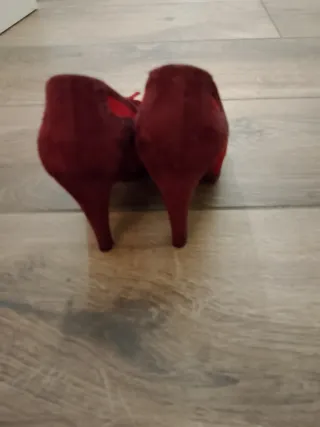 Scarpe scamosciate rosse tacco alto tg 37