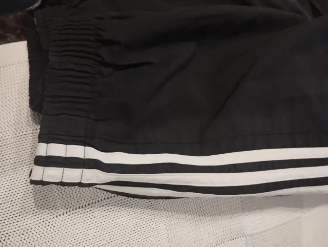Pantalones de chándal Adidas negros