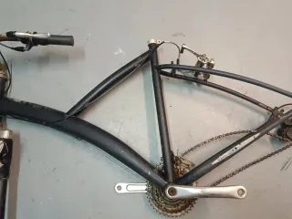 Bicicleta 28. Sin ruedas 10€