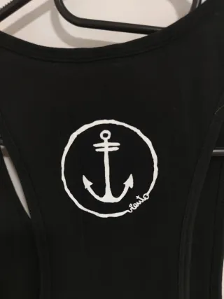 Camiseta sin mangas Viento Calavera Flores