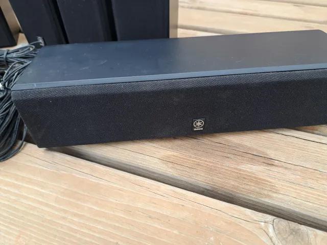 Altavoces Yamaha Negros