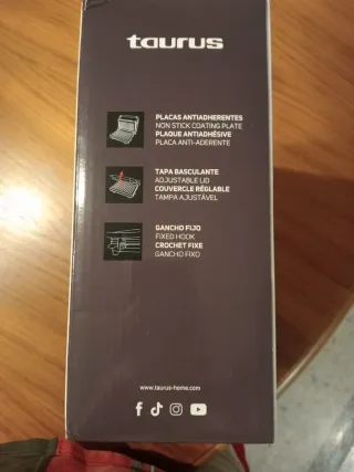 Taurus TOAST & CO Sandwichera 700W