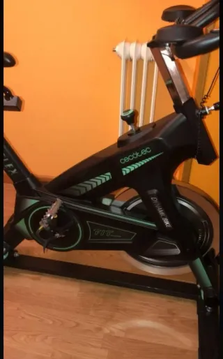 Bicicleta Spinning Cecotec Profesional.