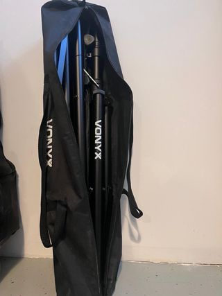 2 Altavoces JBL Amplificados 15 casi a estrenar