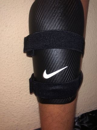 Espinilleras Nike y fundas Sin usar