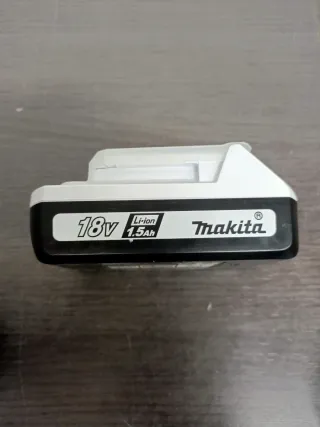 Cargador tipo makita y Batería Makita BL1815G
