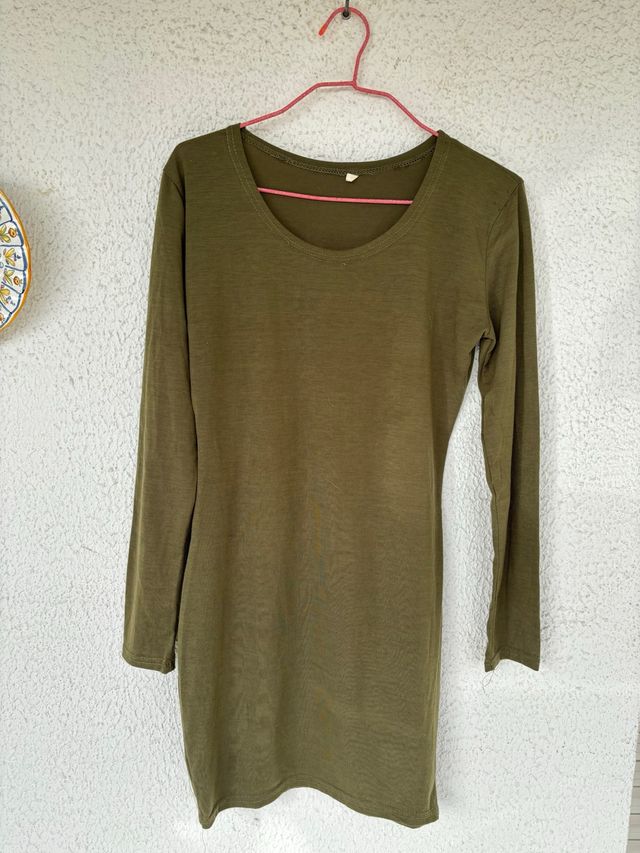 Vestido verde manga larga