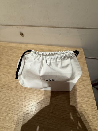 Sacchetto portaoggetti Chanel bianco