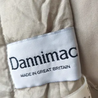 Gabardina beige acolchada