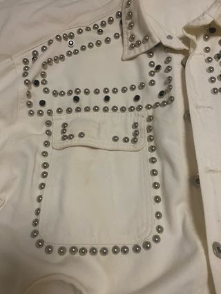 Chaqueta blanca tachuelas Talla L/XL