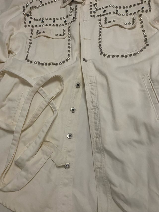 Chaqueta blanca tachuelas Talla L/XL