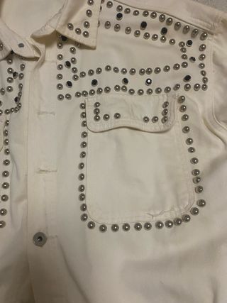 Chaqueta blanca tachuelas Talla L/XL