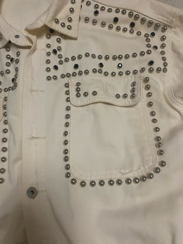 Chaqueta blanca tachuelas Talla L/XL