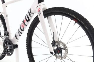 Factor Ostro Gravel Di2 11V (gravel) t.54 Reacondicionada