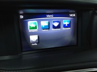 Infiniti Q30 1.6 Premium