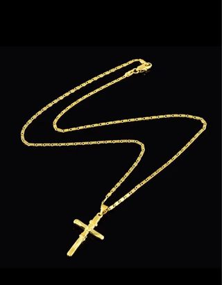 Cadena de oro con colgante de cruz