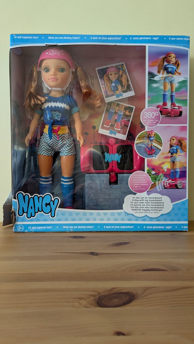 Nancy Muñeca con Hoverboard