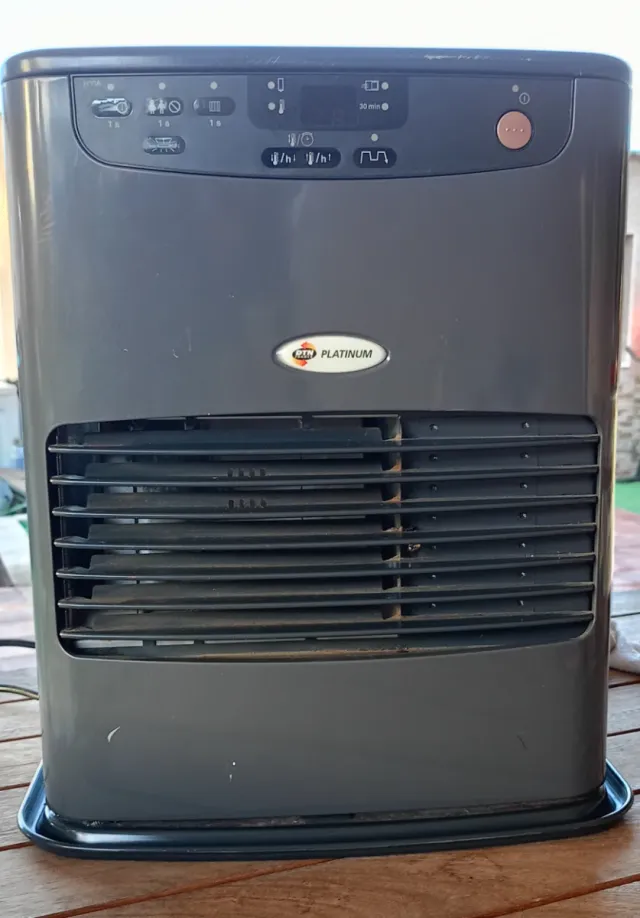 Estufa Parafina Platinum Negra/Gris