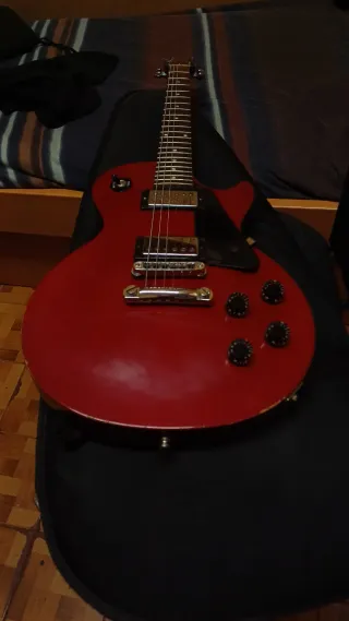 Gibson Studio 1998