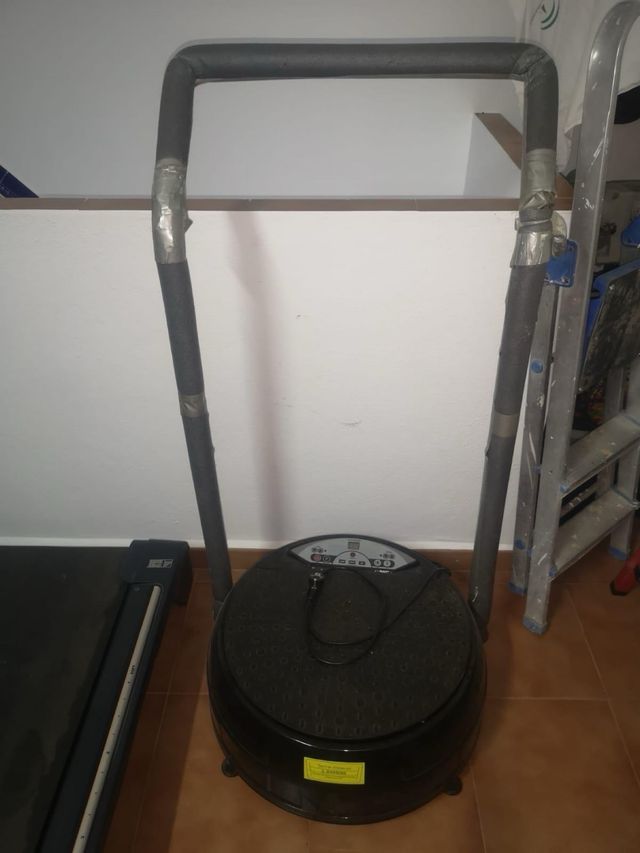 Lote cinta de correr, eliptica y vibradora.