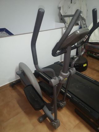 Lote cinta de correr, eliptica y vibradora.