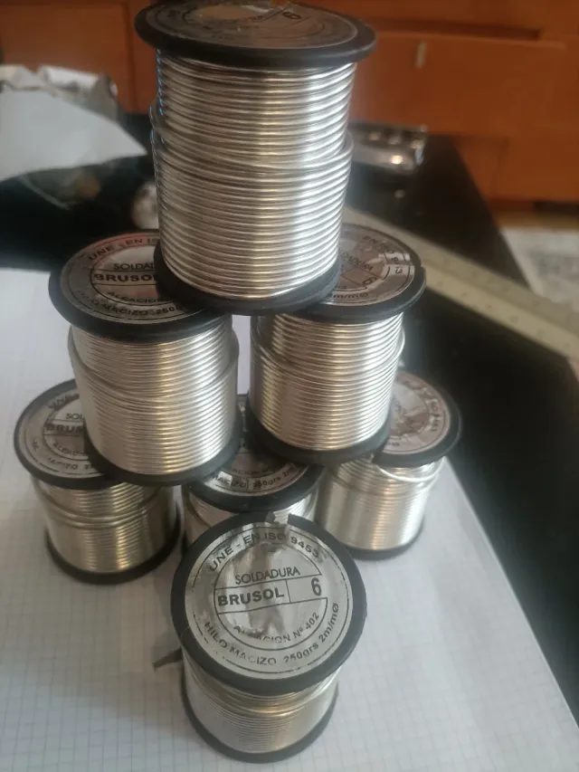 7 rotoli di stagno, marca Brusol 6% Ag