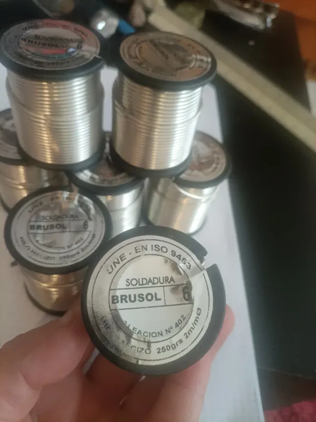 7 rotoli di stagno, marca Brusol 6% Ag