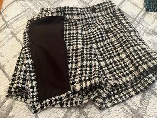 Falda pantalón cuadros blanco y negro