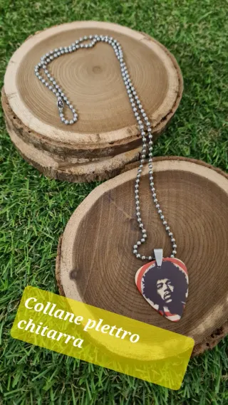 Collana plettro chitarra varie band