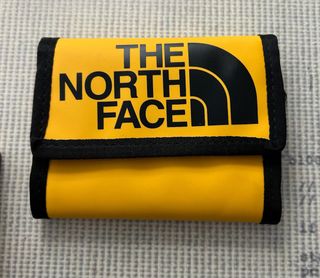 Cartera The North Face amarilla