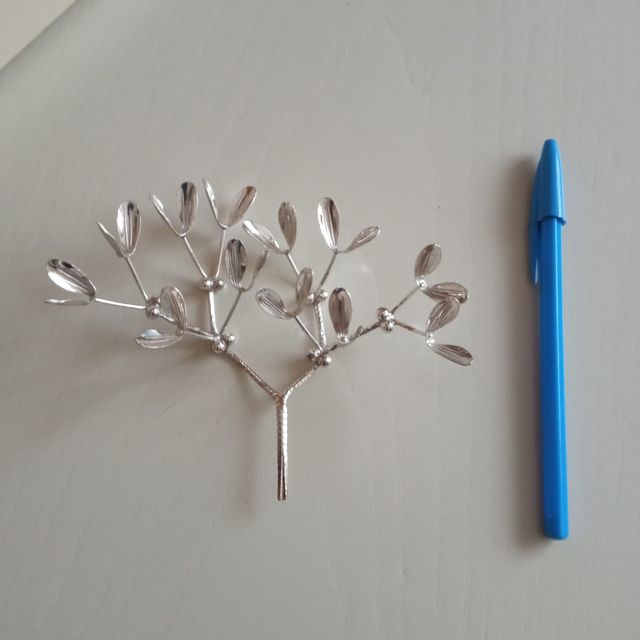 Vischio decorativo in metallo argentato