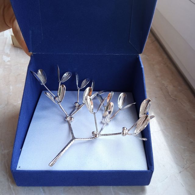 Vischio decorativo in metallo argentato