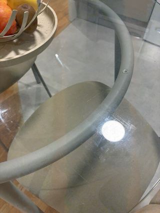 Mesa redonda cristal y 4 sillas