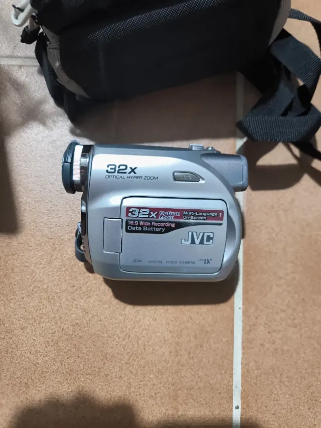 cámara de vídeo  JVC GR-D360E Digital  Leer bien