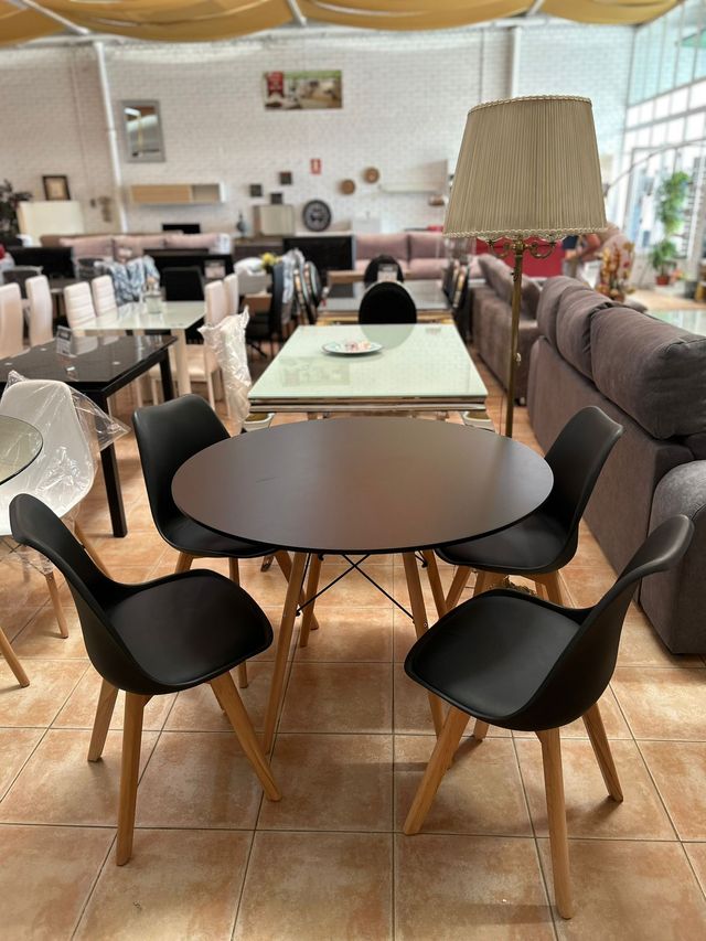 Mesa redonda moderna con 4 sillas NUEVA