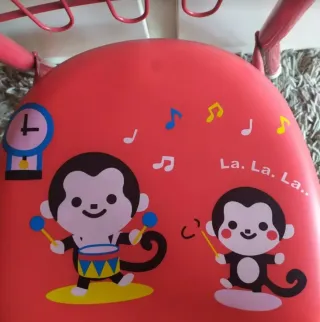 SILLA INFANTIL.