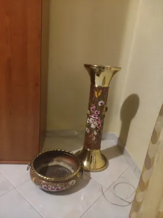 Porta vaso in ottone decorato
