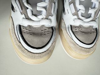 Zapatillas Adidas Adi2000 Beige y Blancas