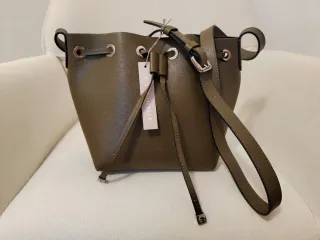 Borsa a secchiello Coccinelle verde oliva nuova