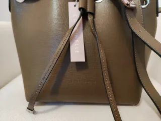 Borsa a secchiello Coccinelle verde oliva nuova