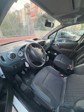 Peugeot Partner 2011