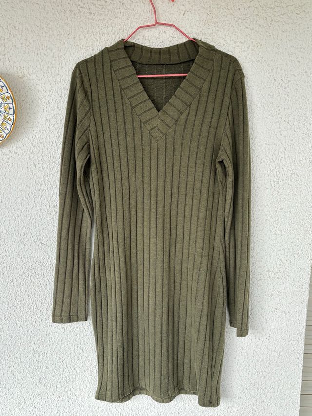 Vestido verde de canalé manga larga