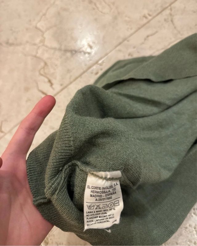 Jersey Emidio Tucci Verde Cuello Pico