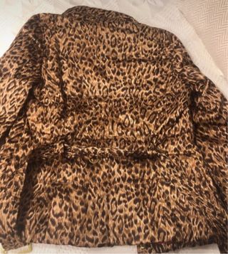 Anorak Zara estampado leopardo