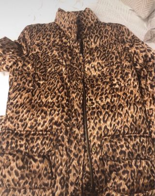 Anorak Zara estampado leopardo