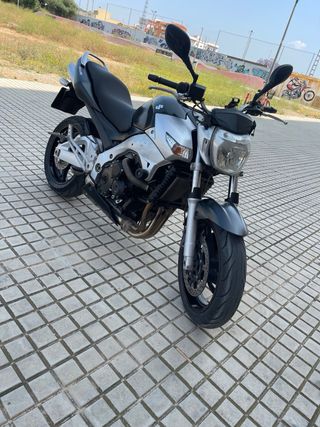 Suzuki GSR 600 2007
