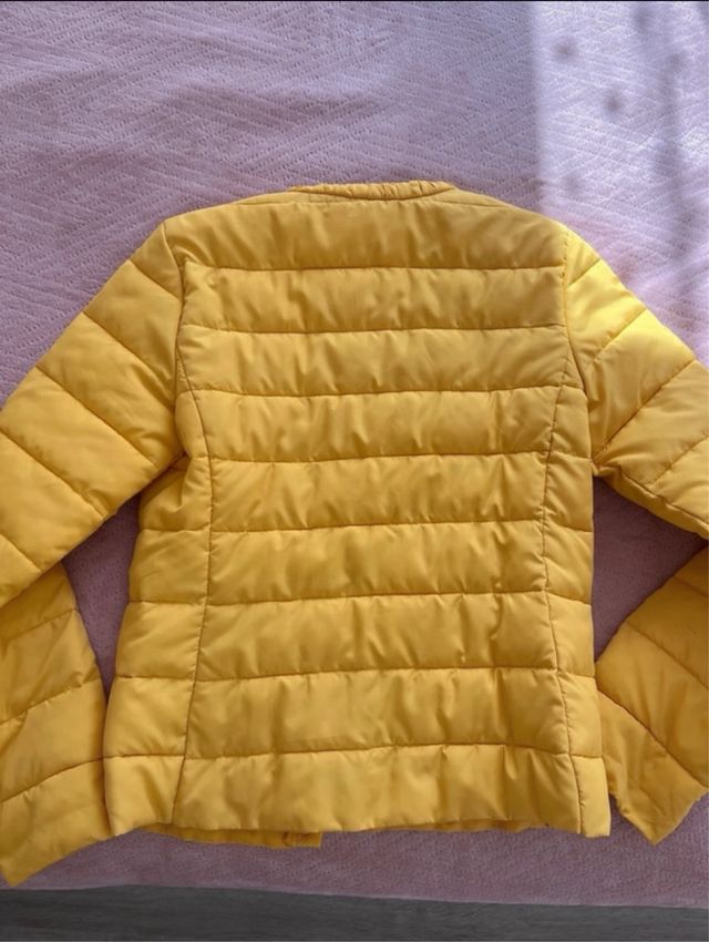 Chaqueta acolchada Sfera amarilla Talla S