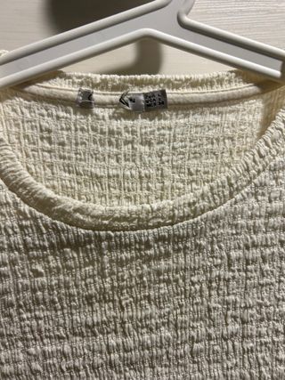 Camiseta Stradivarius Crema Talla L