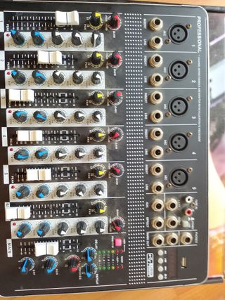 Mesa de mezclas profesional 7 canales